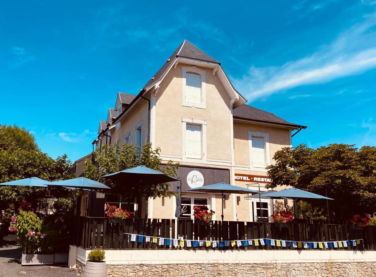 Hotel Restaurant Le Relais Des Gourmands Gramat Exterior foto